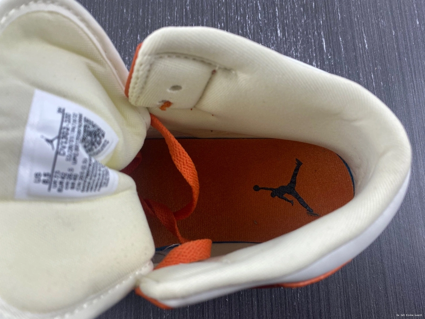 Sport Air Jordan Mid SE 1 DV1302-100 Spice 0422